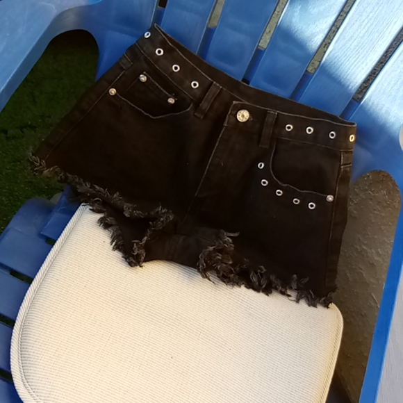 Shorts - Picture 2 of 2